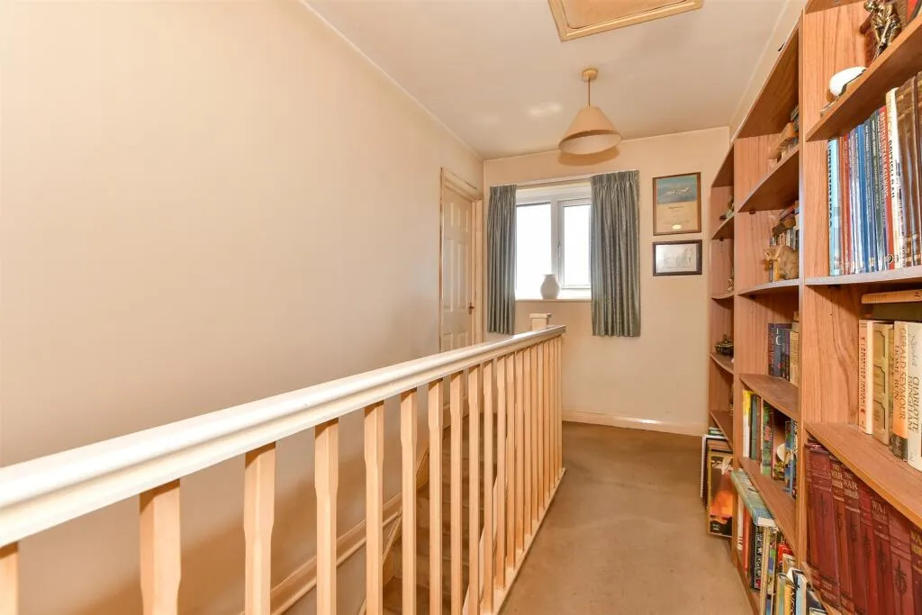 2 bed End of Terrace