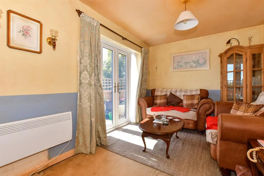 2 bed End of Terrace