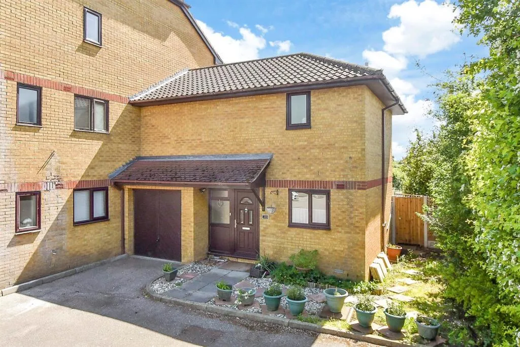 2 bed End of Terrace