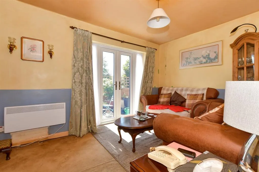 2 bed End of Terrace