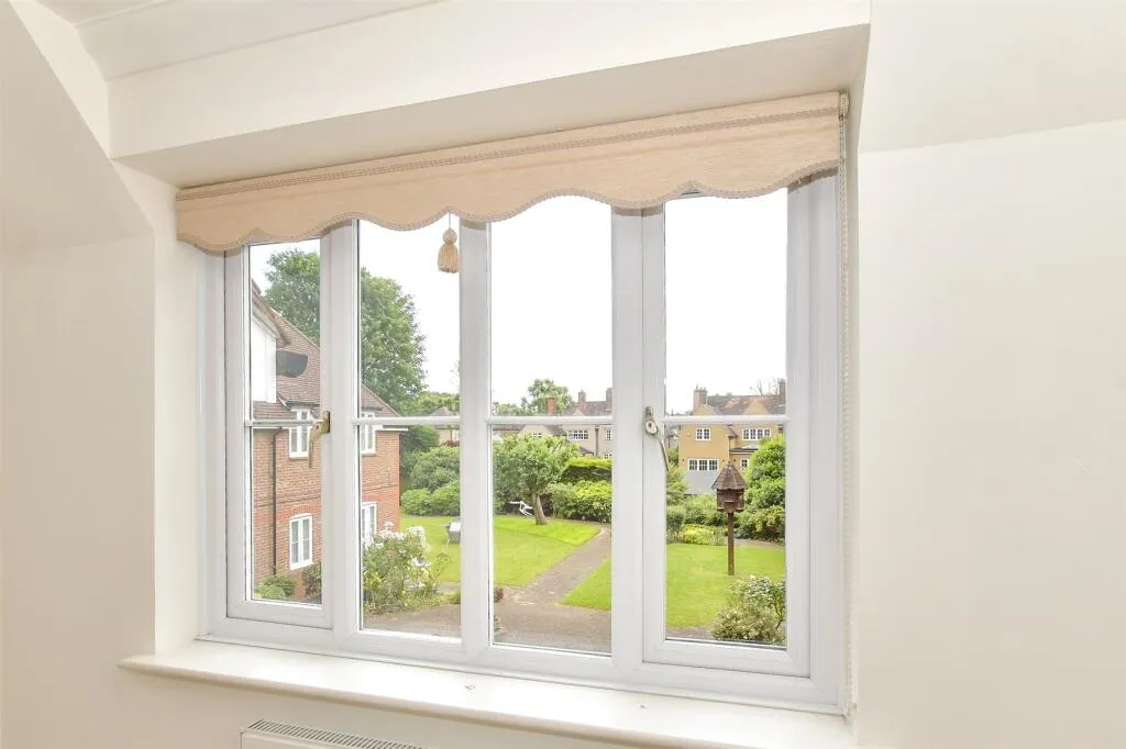 2 bed Retirement Property