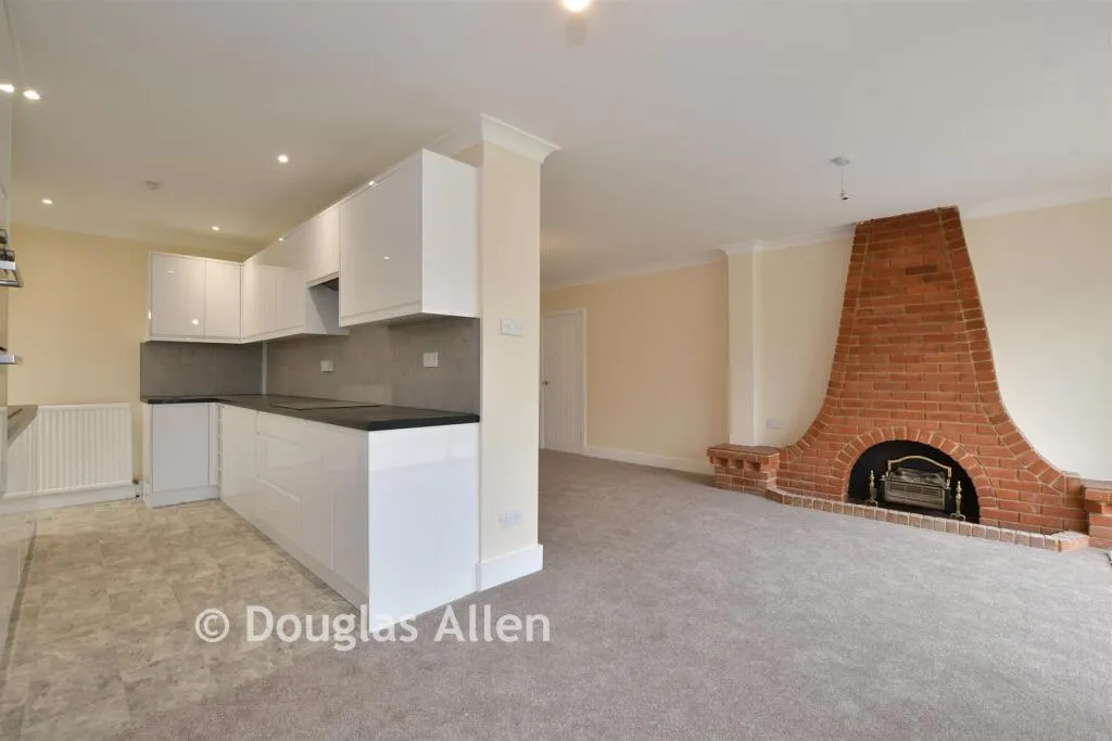 2 bed Detached Bungalow