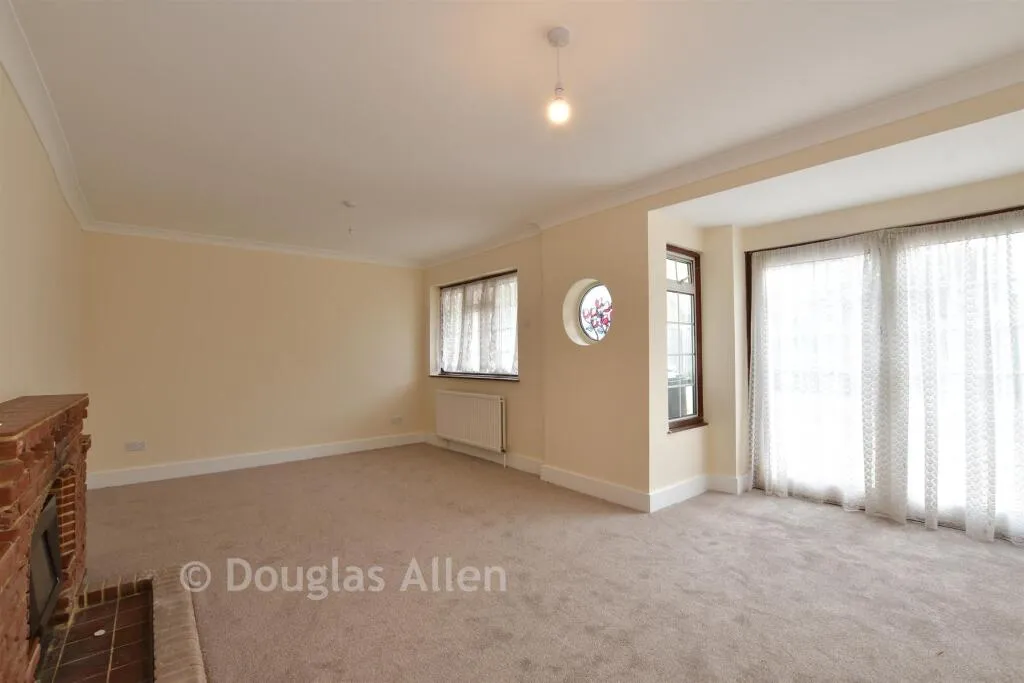 2 bed Detached Bungalow