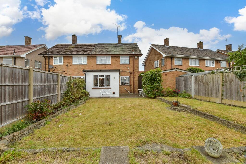 3 bed End of Terrace