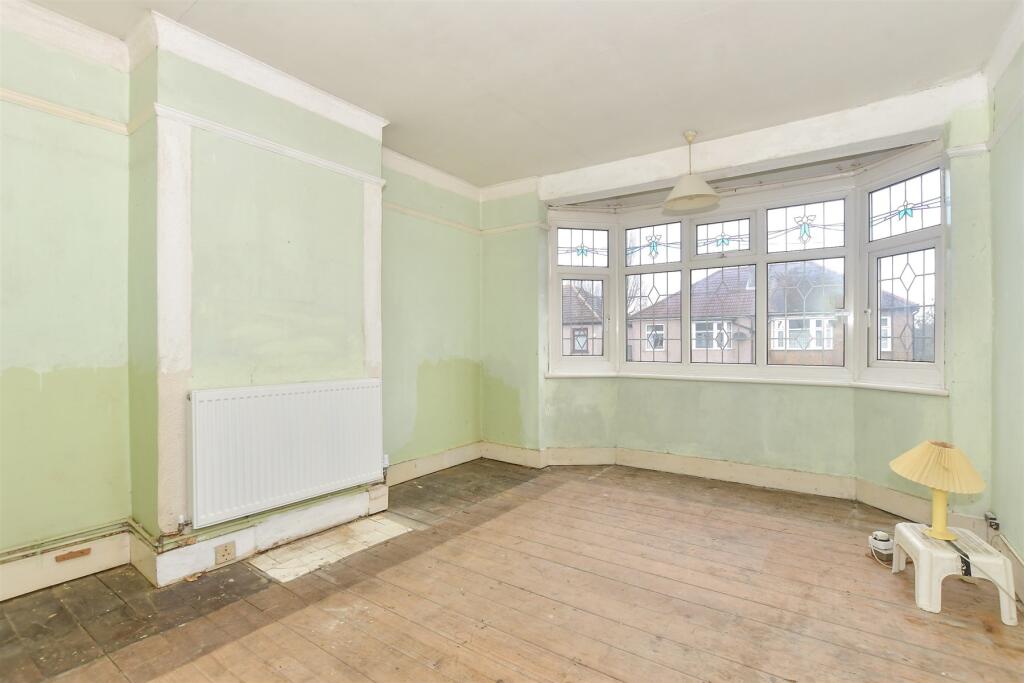 4 bed End of Terrace