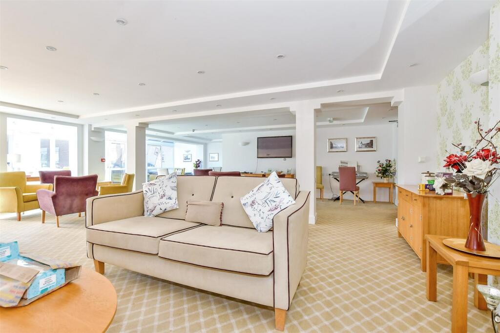1 bed Retirement Property