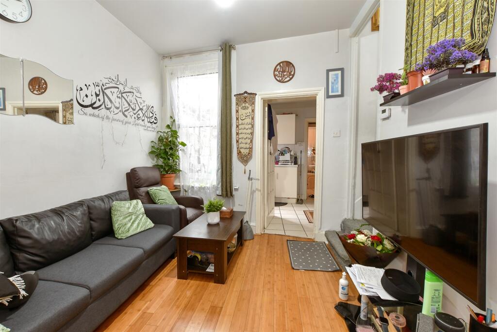 2 bed Terraced