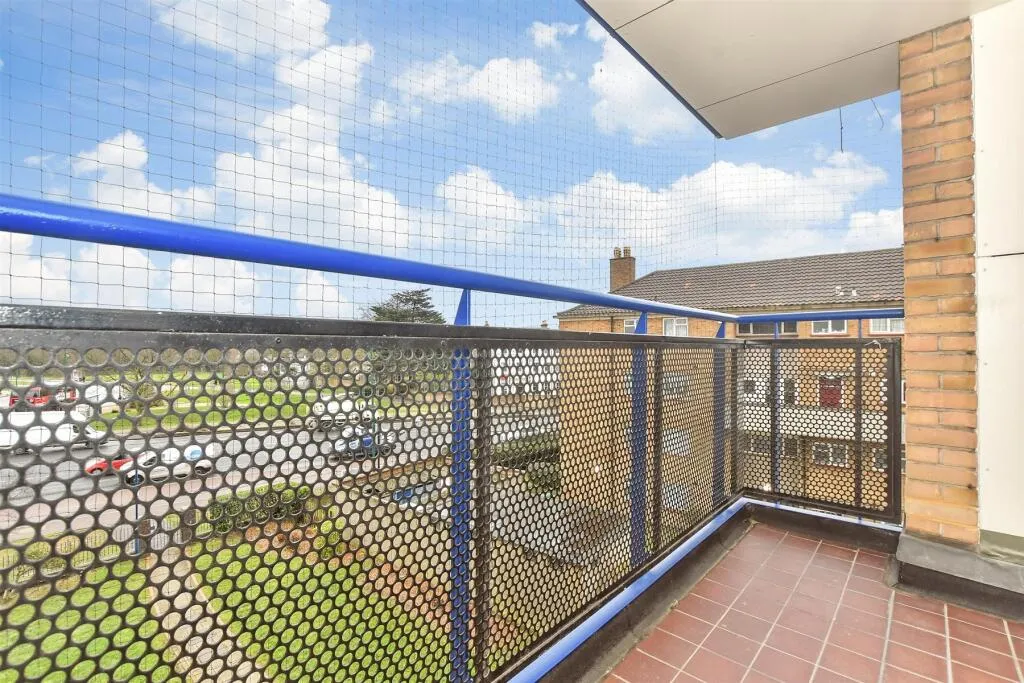 2 bed Apartment