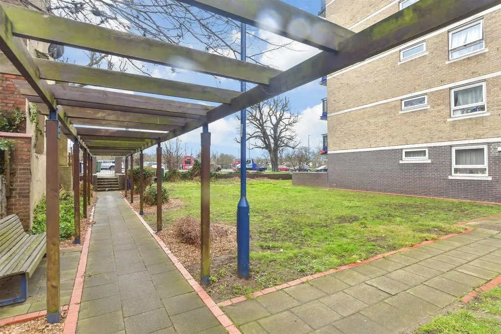2 bed Apartment