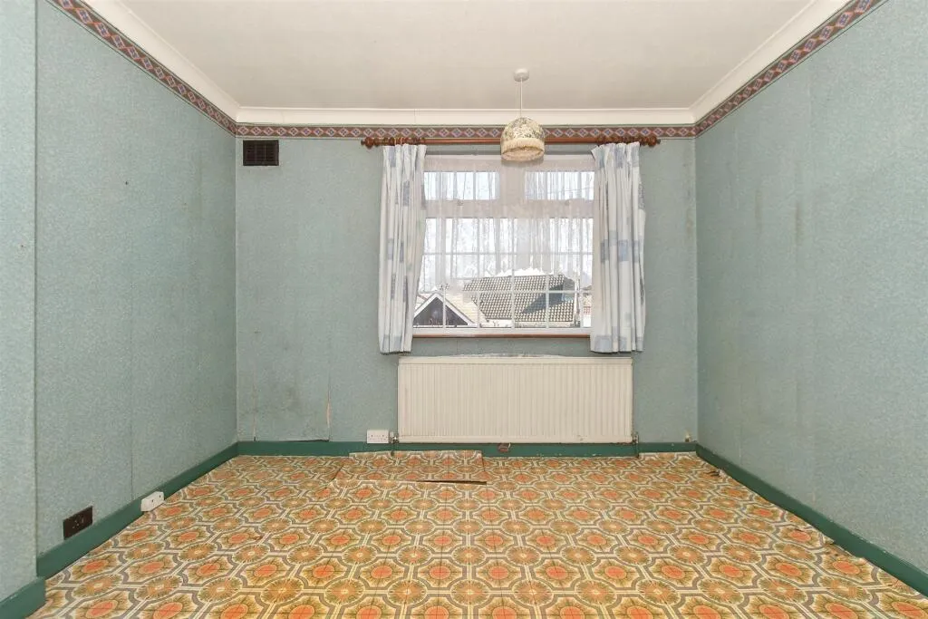 3 bed Semi-Detached