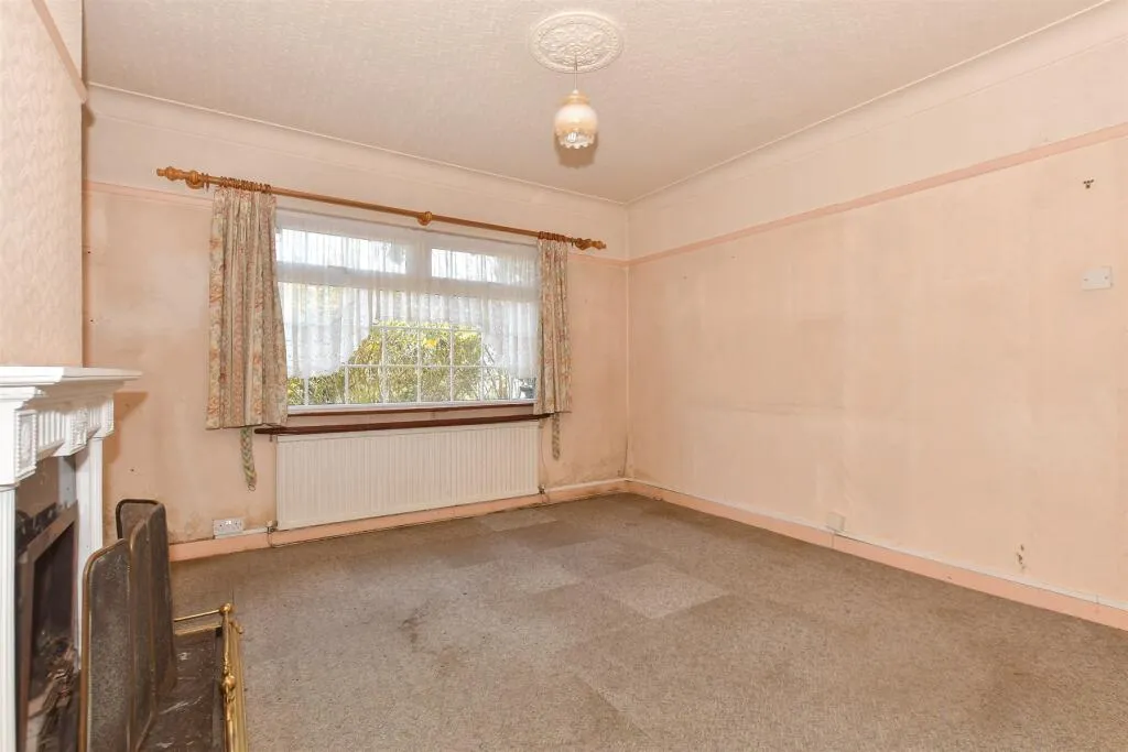 3 bed Semi-Detached