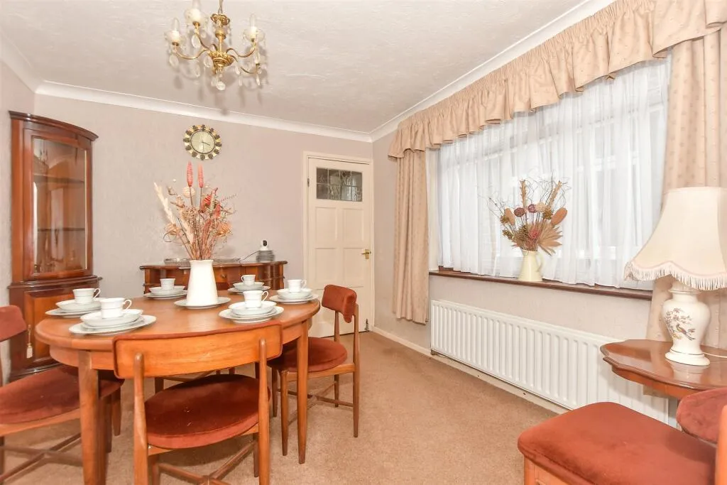 3 bed Semi-Detached Bungalow