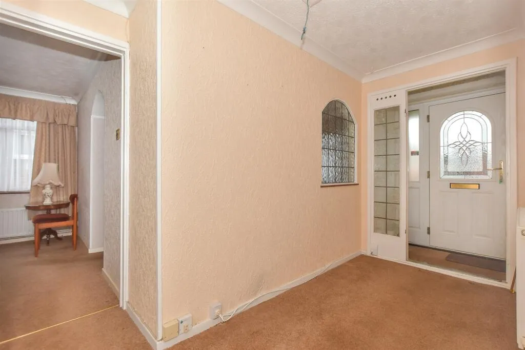 3 bed Semi-Detached Bungalow