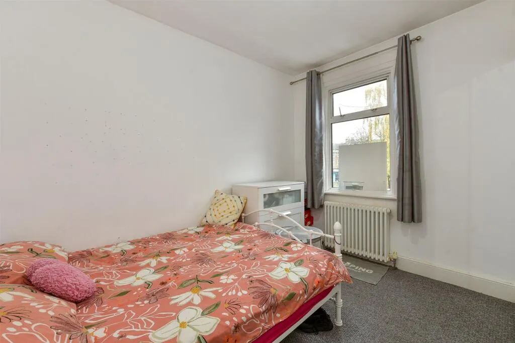3 bed Terraced