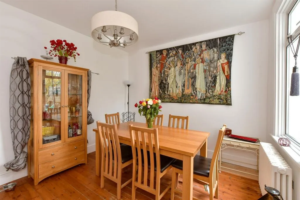 3 bed Terraced