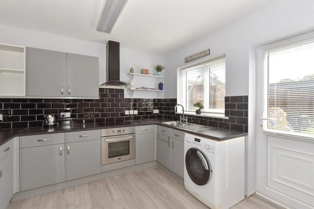 2 bed Semi-Detached Bungalow