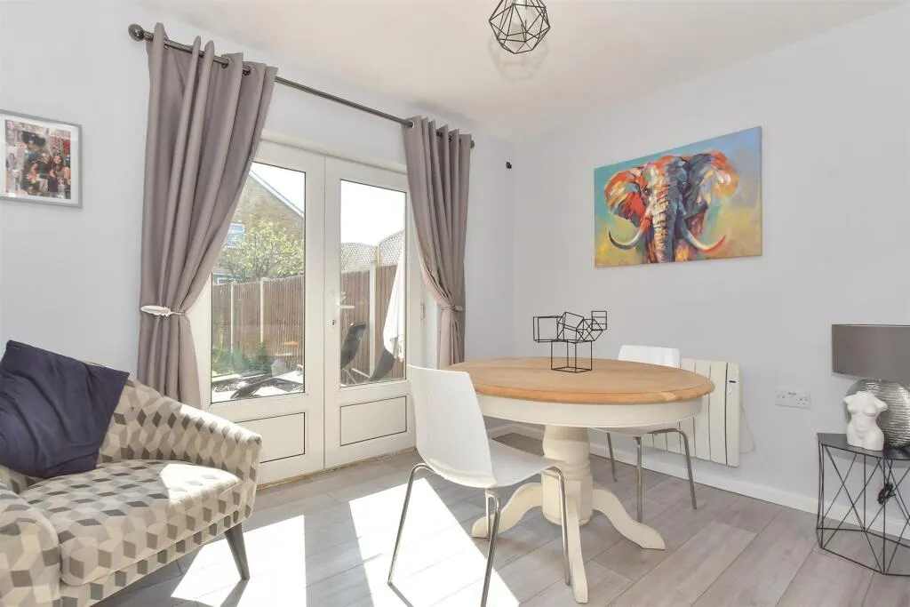 2 bed Semi-Detached Bungalow