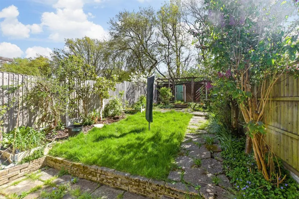 3 bed Terraced