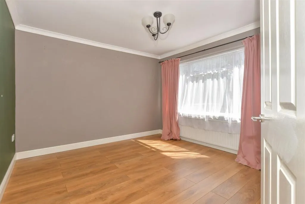 3 bed Terraced