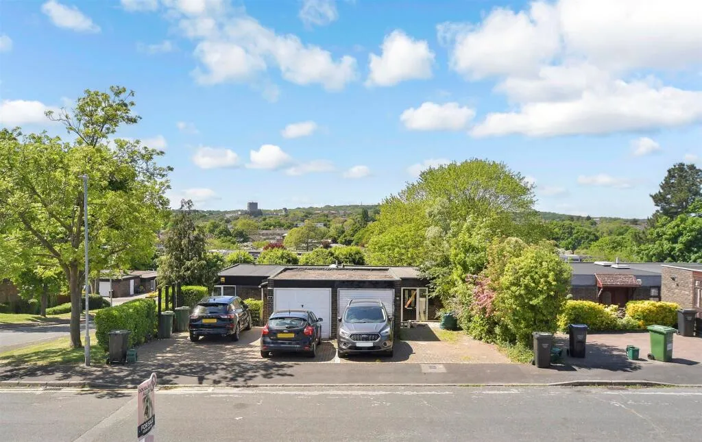 4 bed Town House