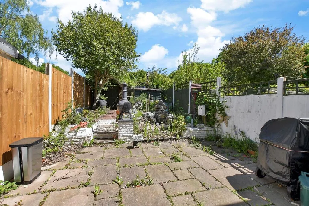 4 bed Town House