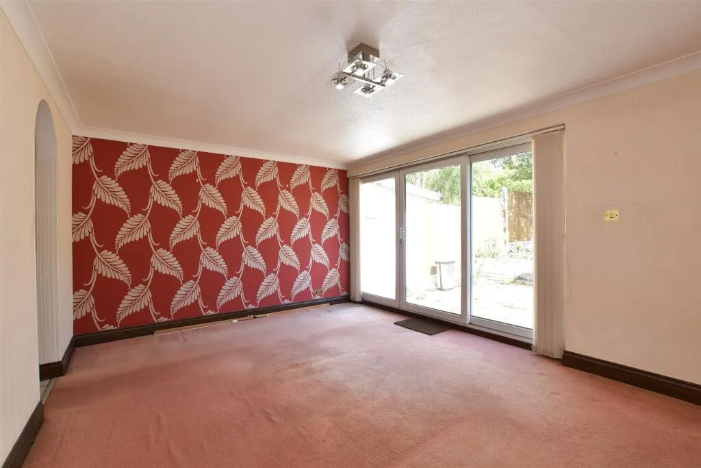 4 bed Town House
