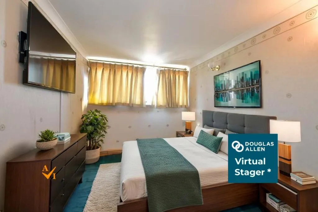 4 bed Town House