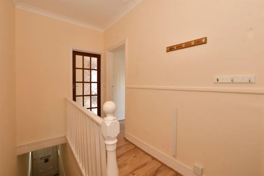2 bed Maisonette