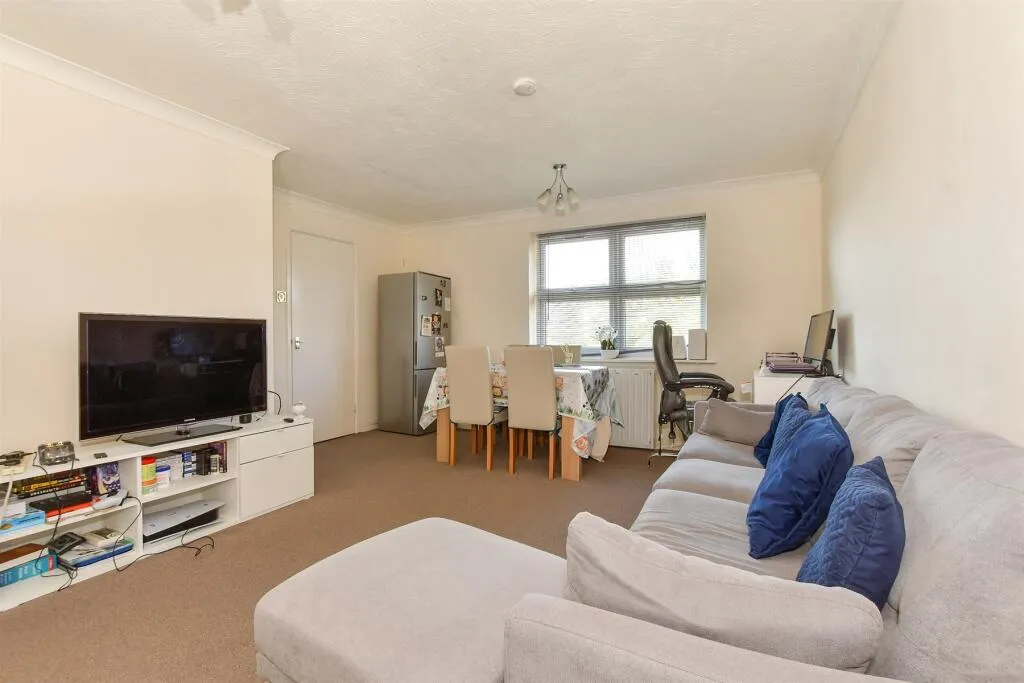 2 bed Apartment