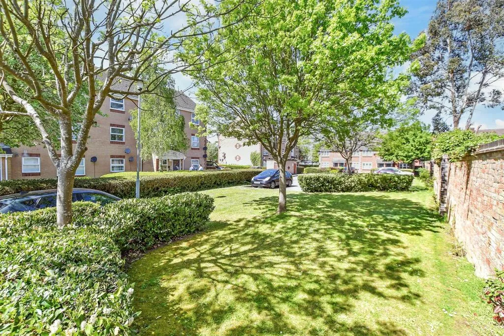 2 bed Apartment