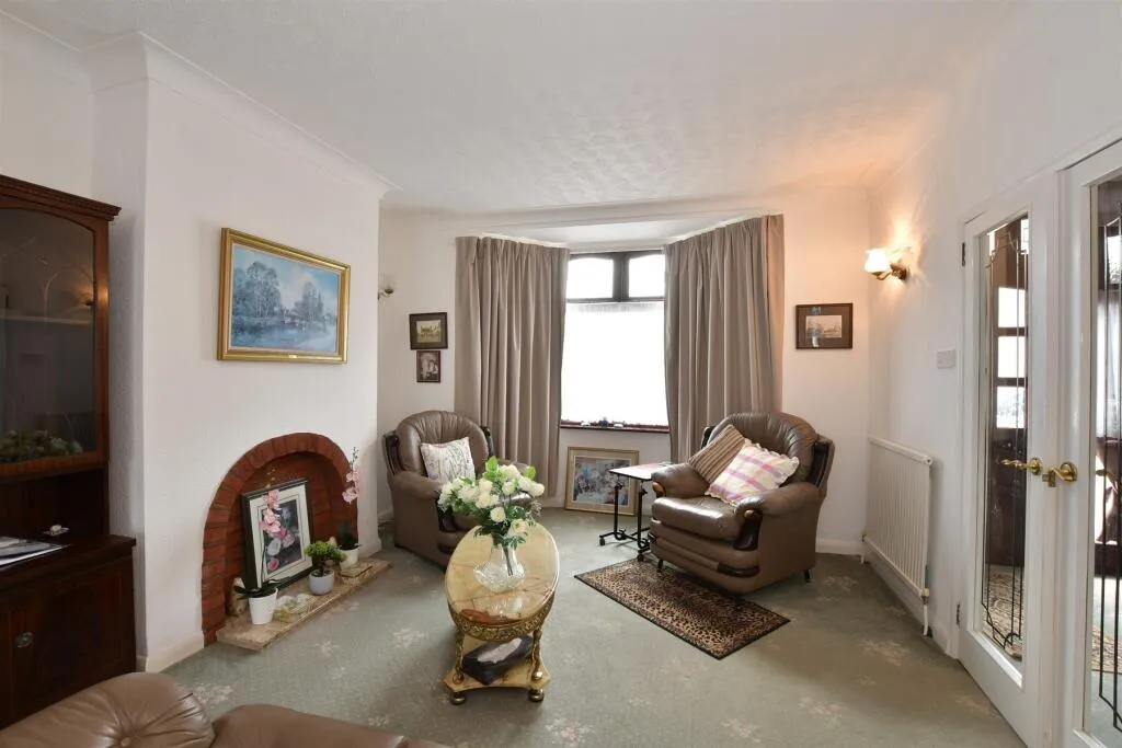 3 bed Terraced