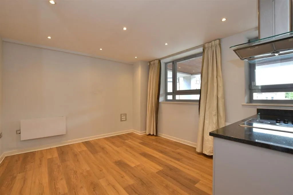 2 bed Apartment