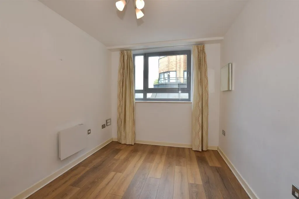 2 bed Apartment