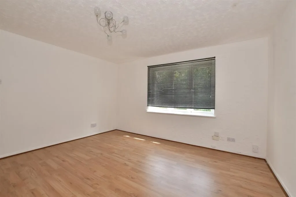 3 bed Terraced