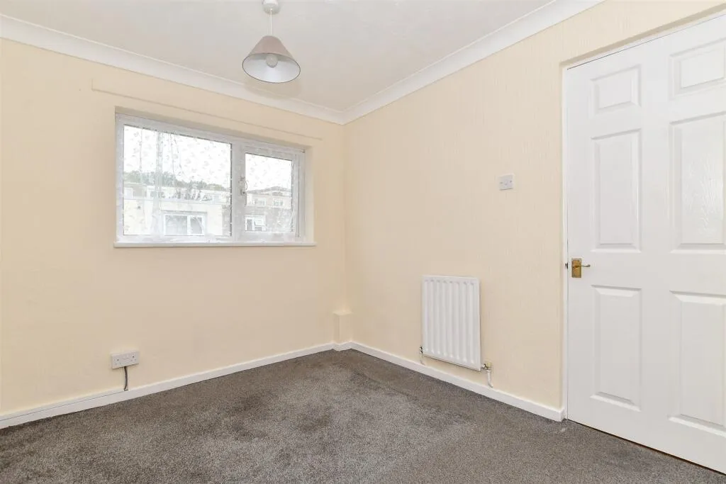 3 bed End of Terrace