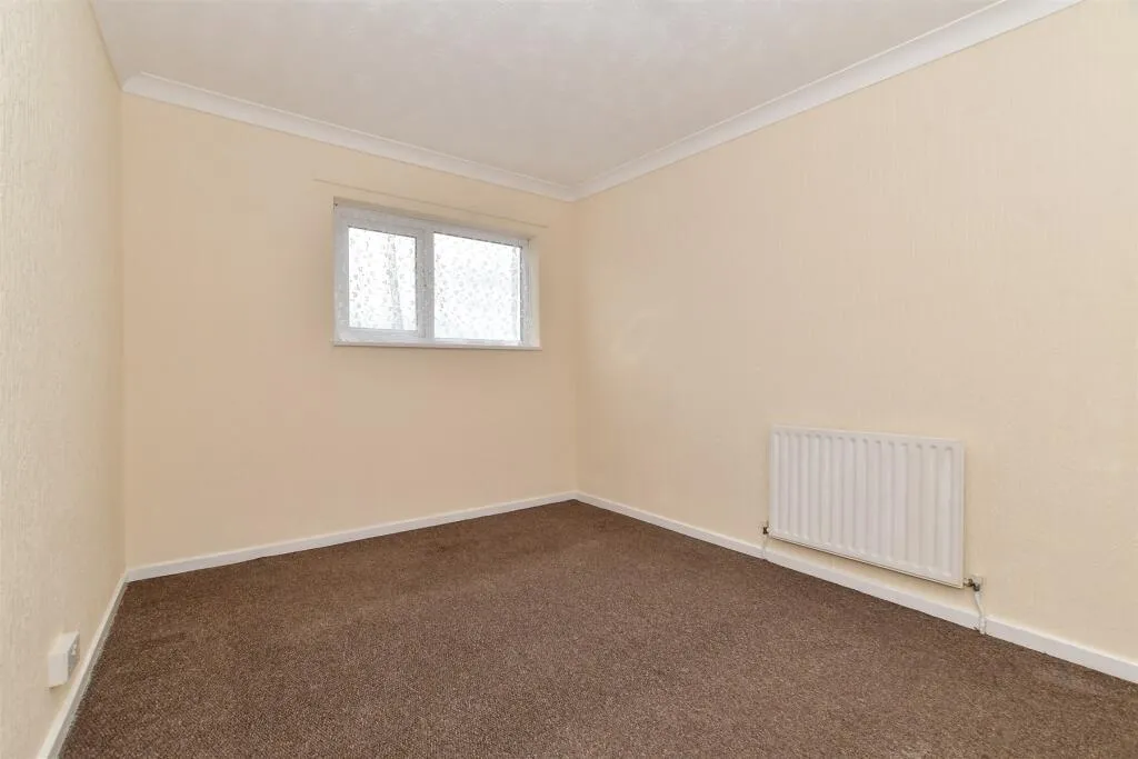 3 bed End of Terrace