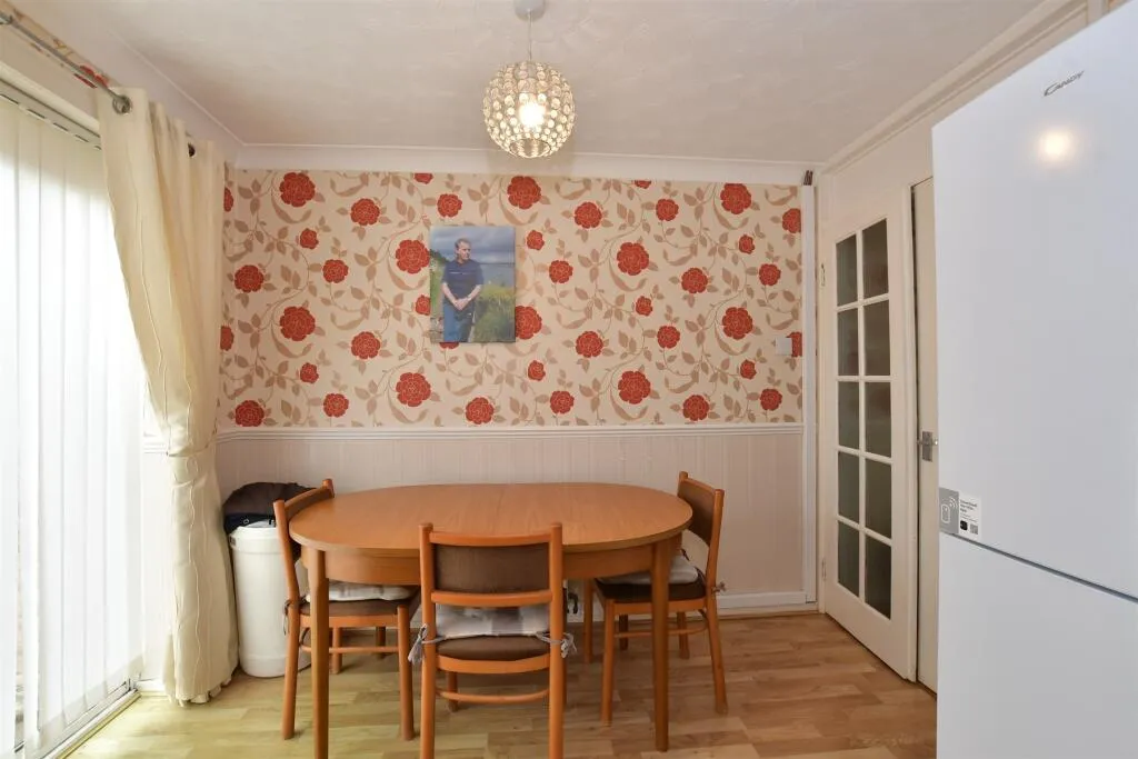 3 bed Terraced