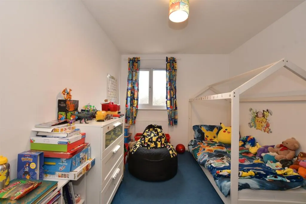 4 bed Terraced