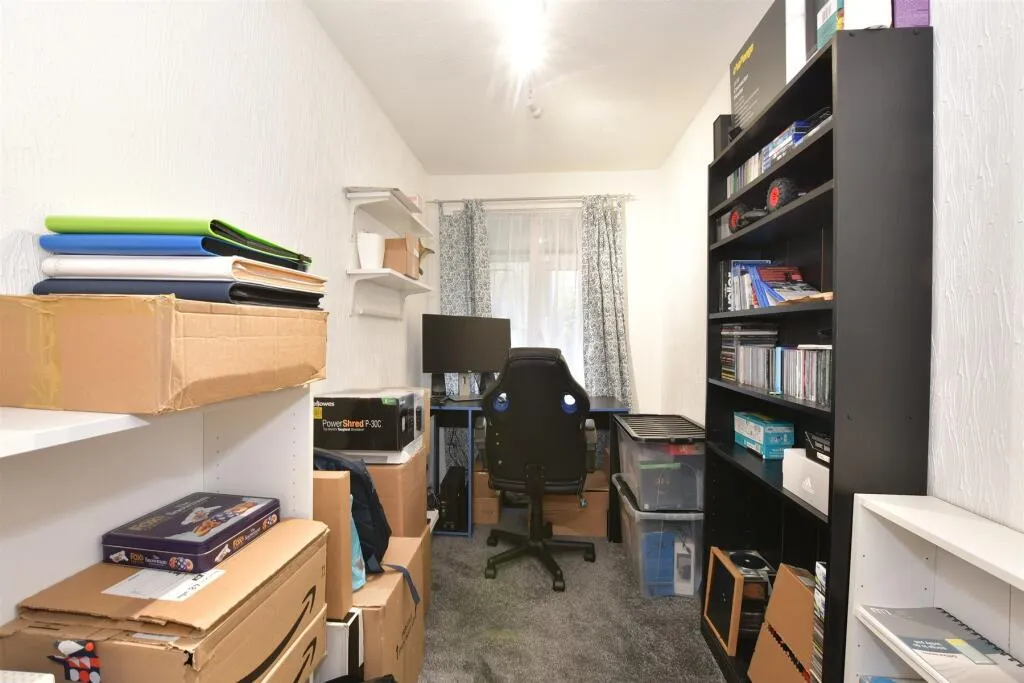 4 bed Terraced