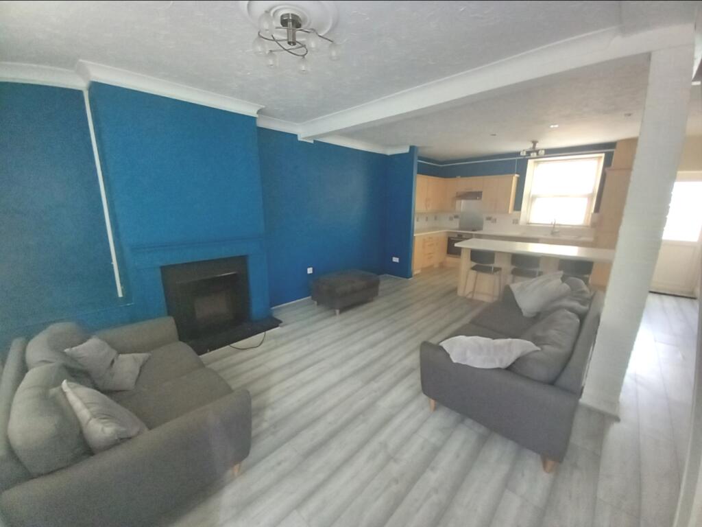2 bed Terraced