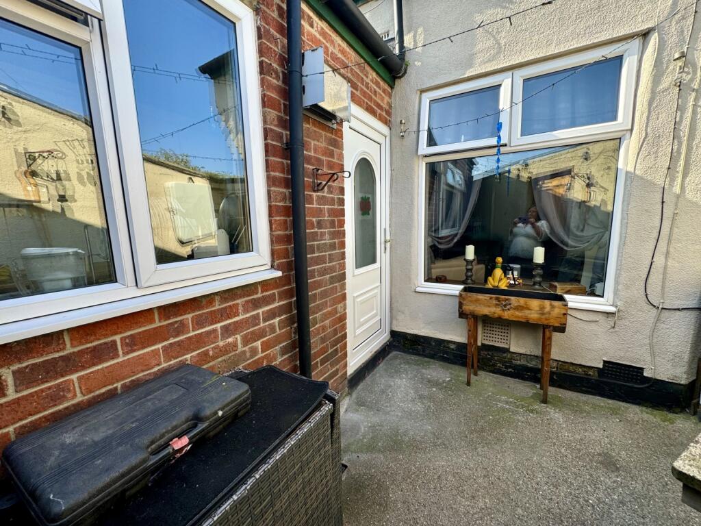 2 bed End of Terrace