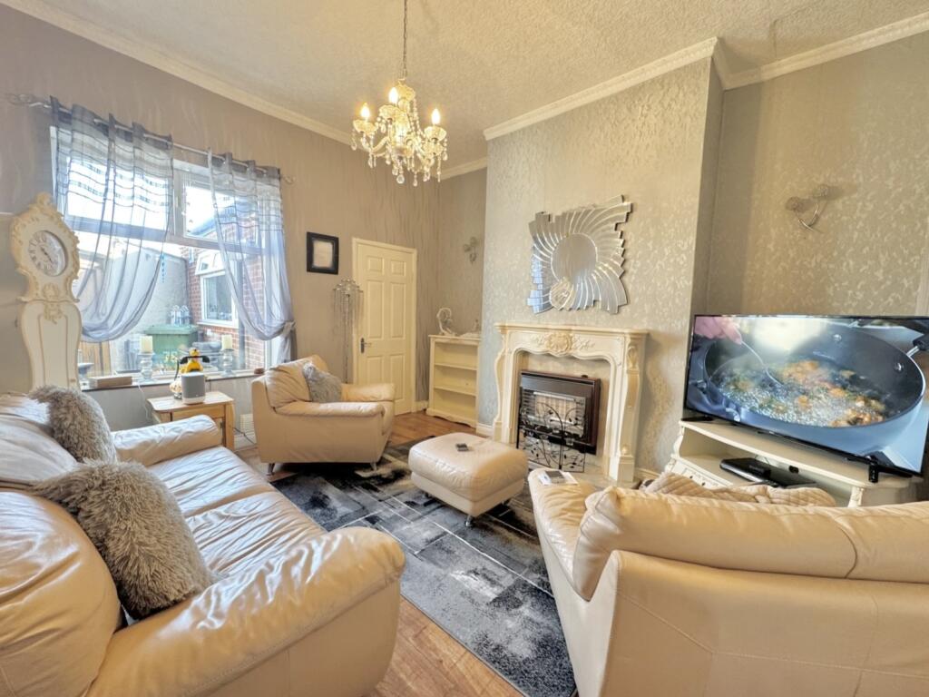 2 bed End of Terrace