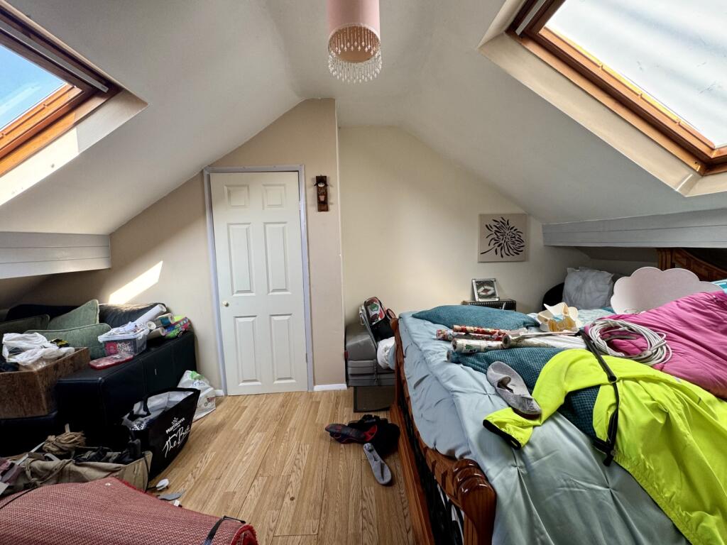 2 bed End of Terrace