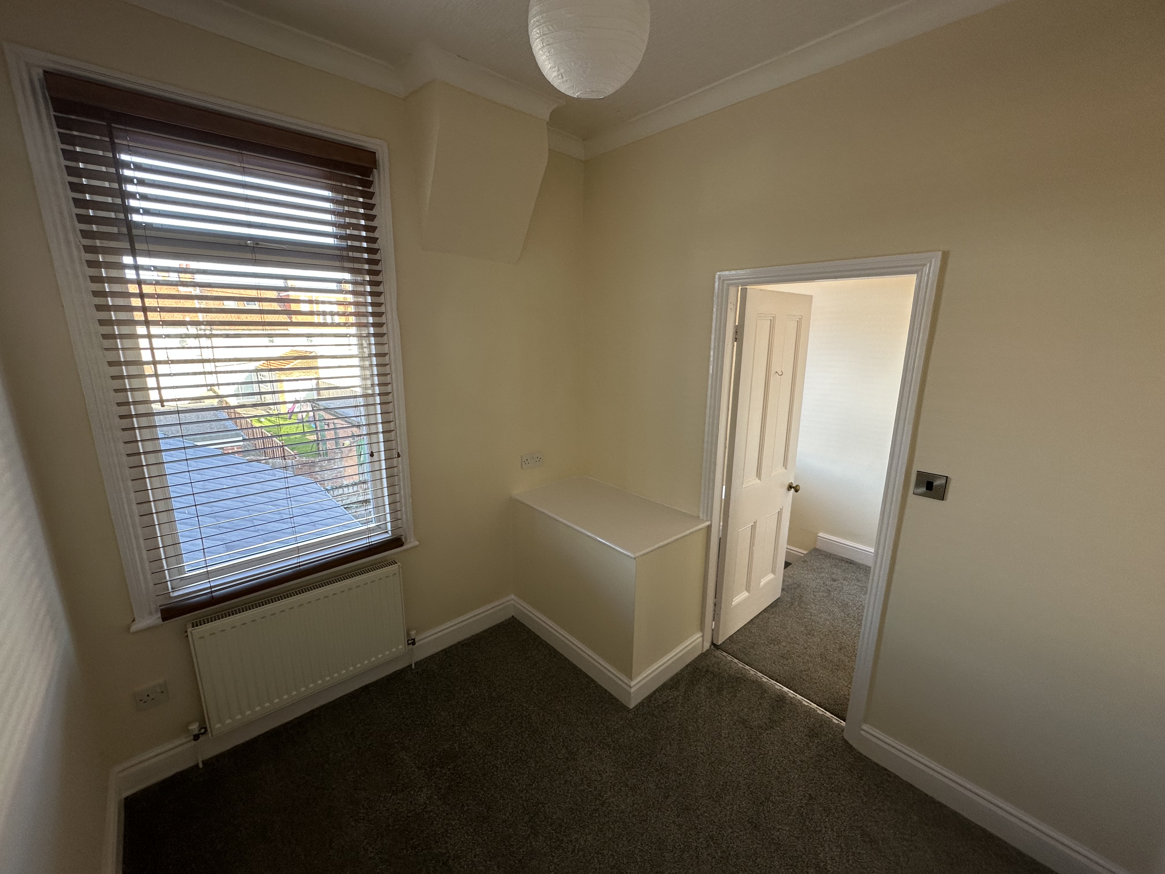 2 bed House