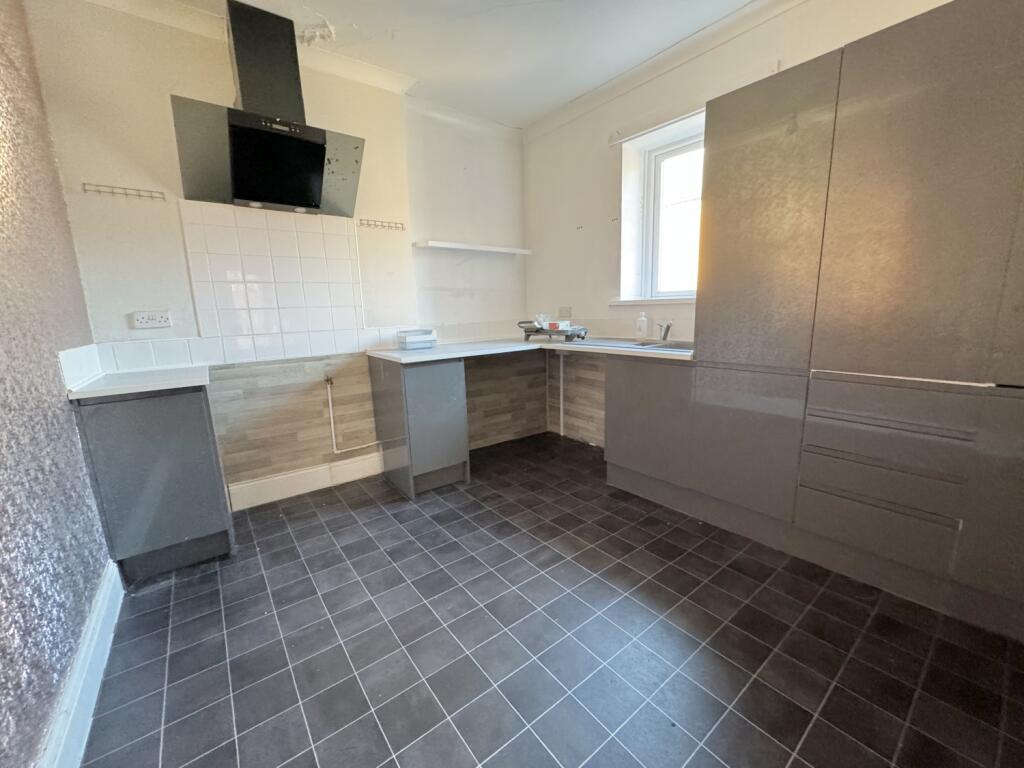 5 bed Terraced