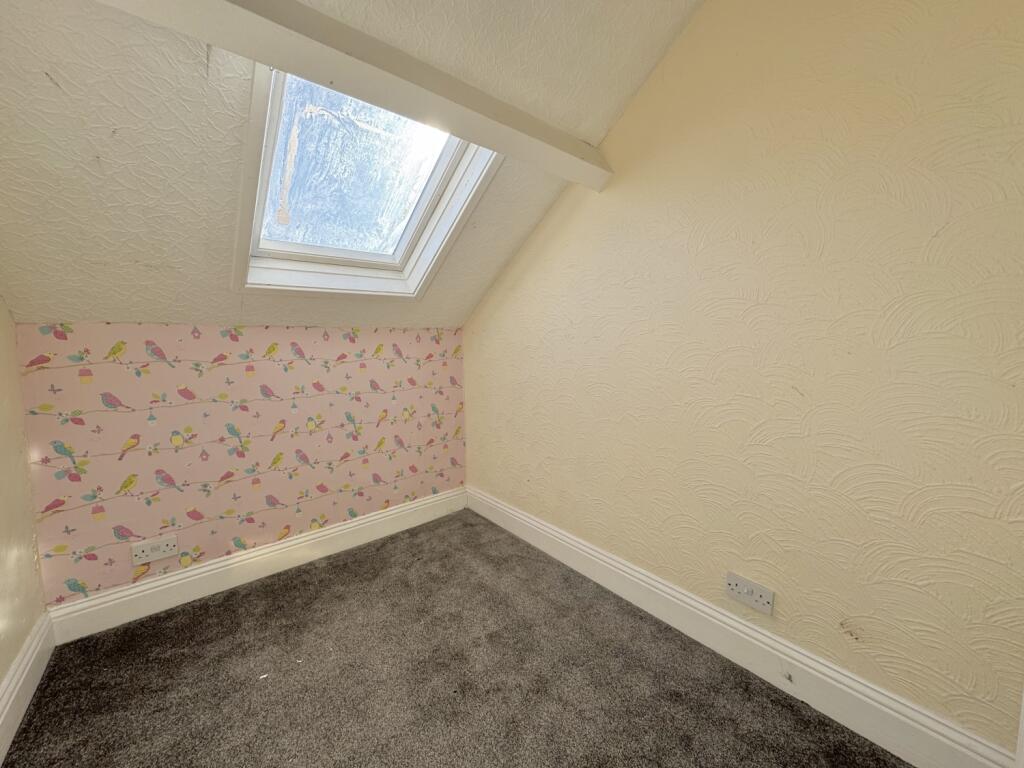 5 bed Terraced