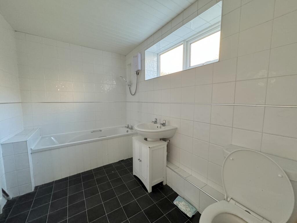 5 bed Terraced