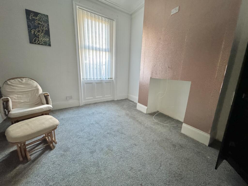 5 bed Terraced