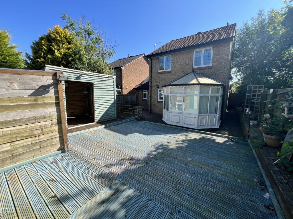 4 bed Detached