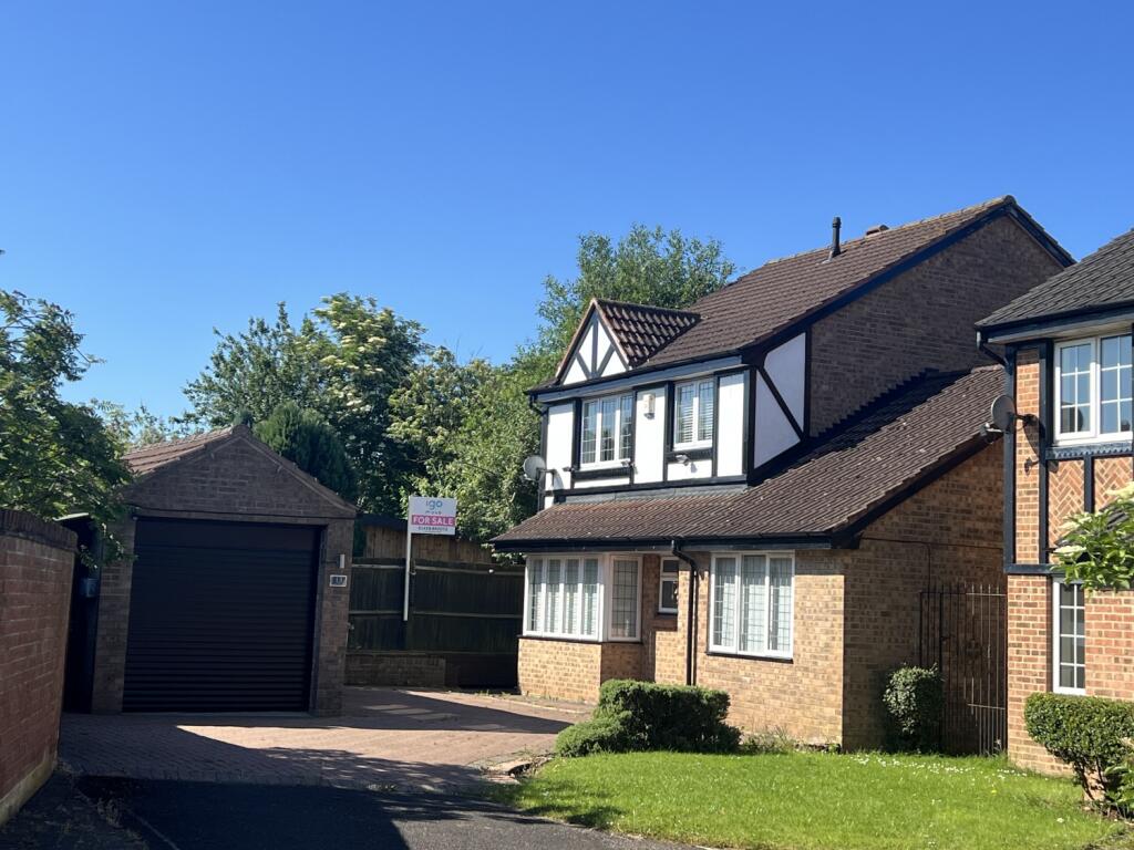 4 bed Detached